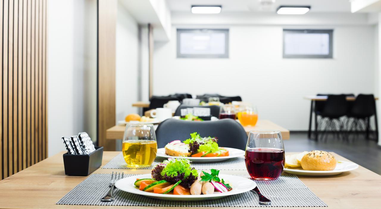 Waw Airport Okecie Hotel Varsavia