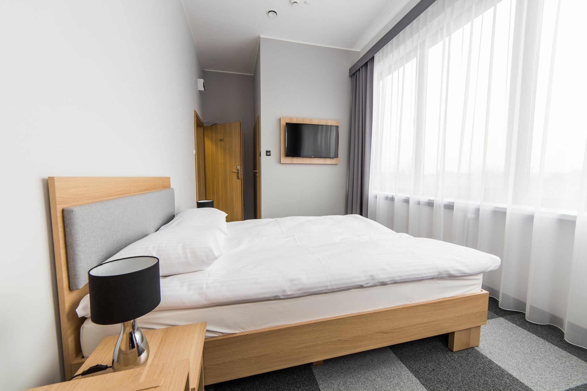 Waw Airport Okecie Hotel